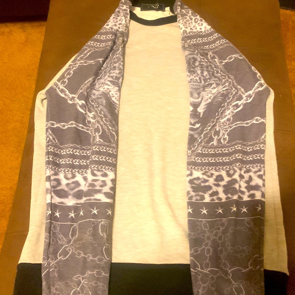 Forever 21 crew neck size S